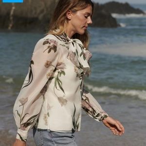 TED BAKER Elderflower Organza Blouse with lining size Ted 3 (US 8)